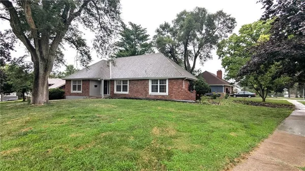 $319,000 | 4444 East 107th Terrace, Kansas City, MO 64137