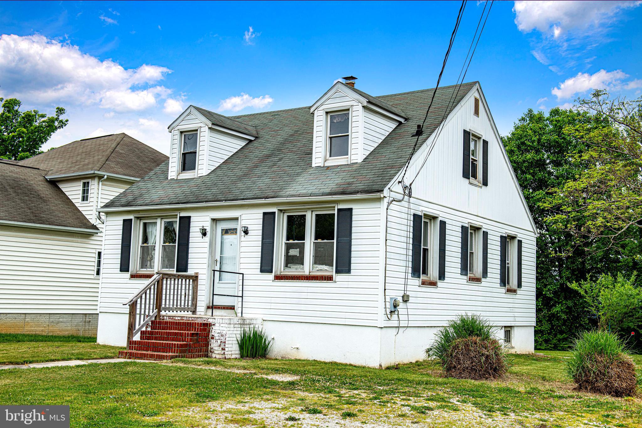 3608 East Joppa Road Baltimore, MD 21234 - Photo 2 of 29 Brick front porch & storm door entrance