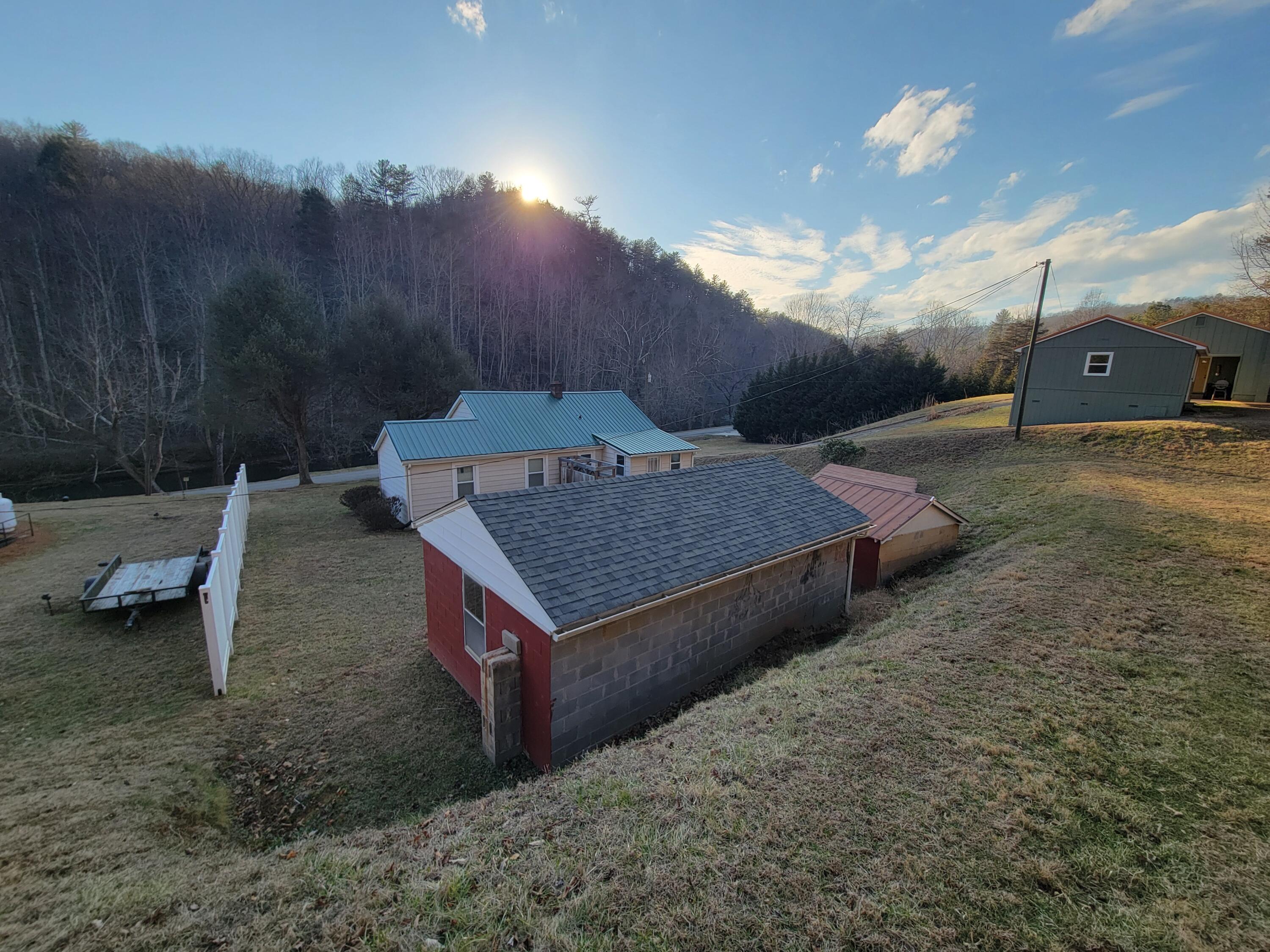 390 Riverbrook Road Henry, VA 24102 - Photo 37 of 65 36