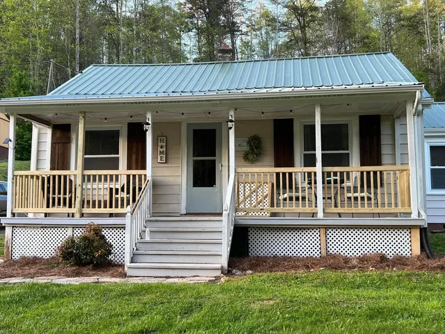 $175,000 | 390 Riverbrook Road, Henry, VA 24102