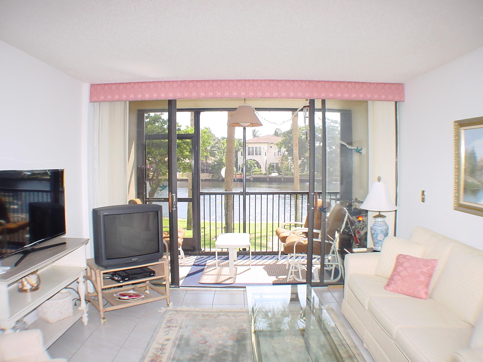 18 Royal Palm Way, Unit 105 Boca Raton, FL 33432 - Photo 4 of 27 DSC00066