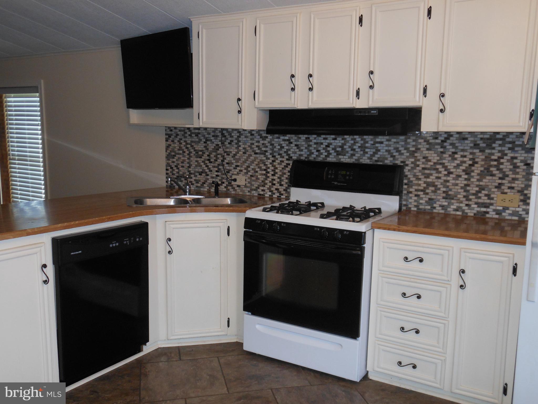 4550 Bull Road, Unit 48 Dover, PA 17315 - Photo 4 of 11