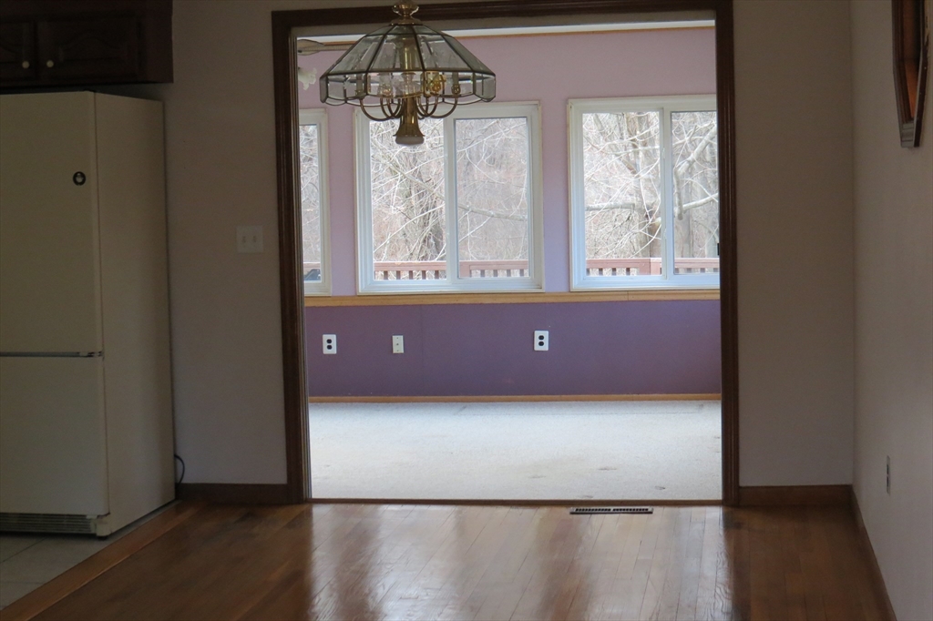 7 Carriage Road North Billerica, MA 01862 - Photo 16 of 32 Gallery Image 16