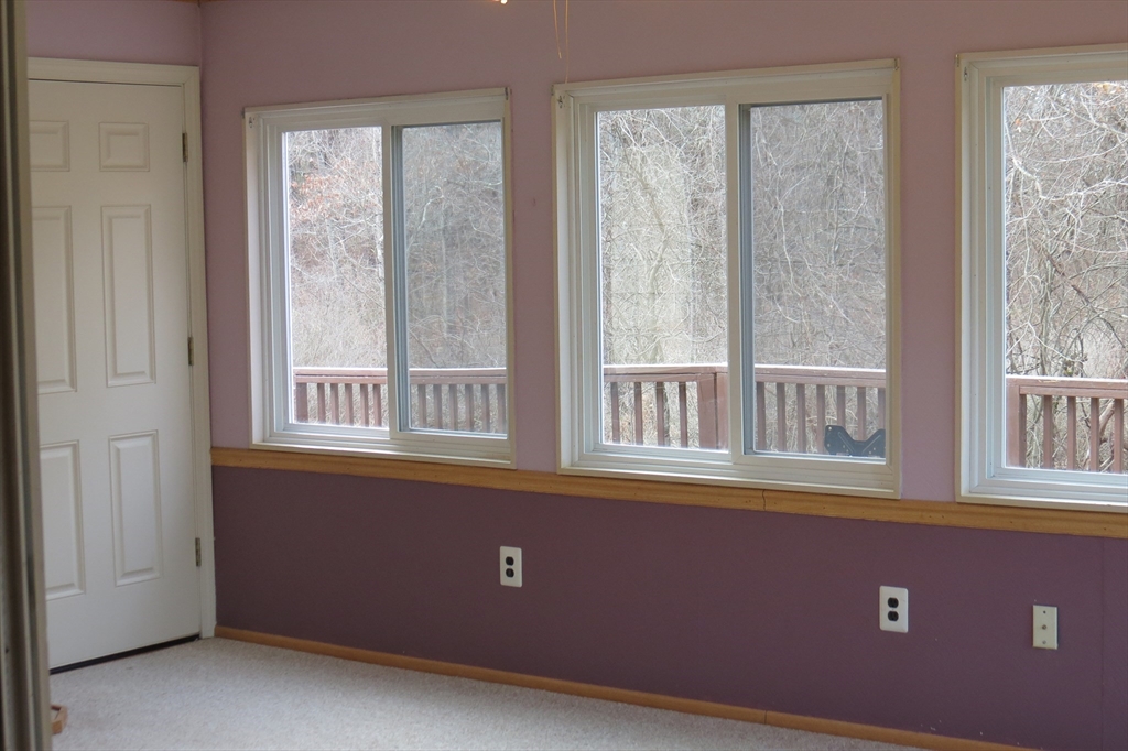 7 Carriage Road North Billerica, MA 01862 - Photo 18 of 32 Gallery Image 18