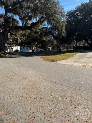 $1,900 | 28 Arthur Circle, Savannah, GA 31406