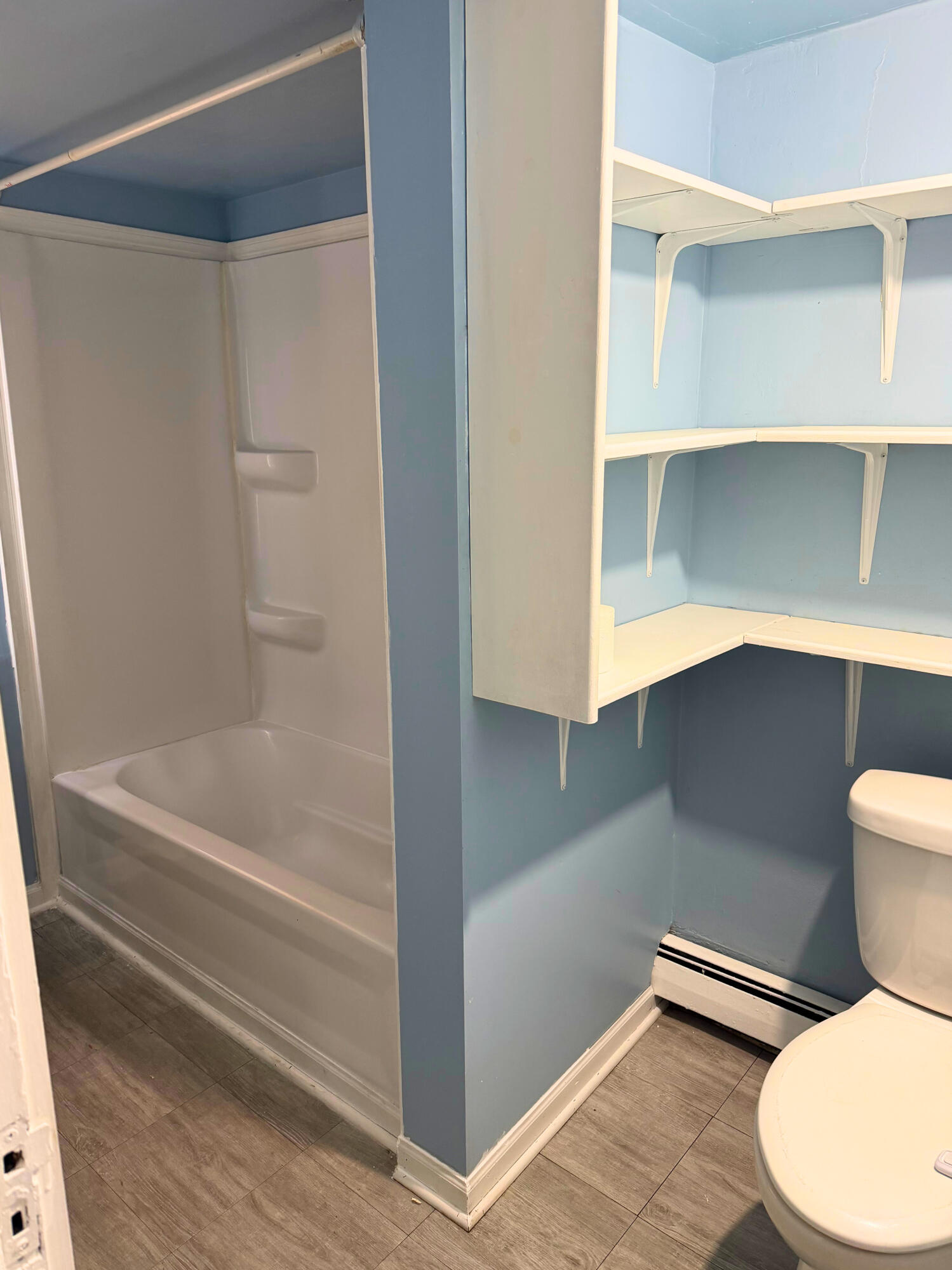 4911 Sheridan Road Kenosha, WI 53140 - Photo 5 of 6 Bathroom