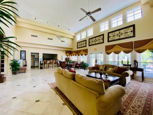 $2,700 | 9977 Westview Drive, Unit 111, Coral Springs, FL 33076