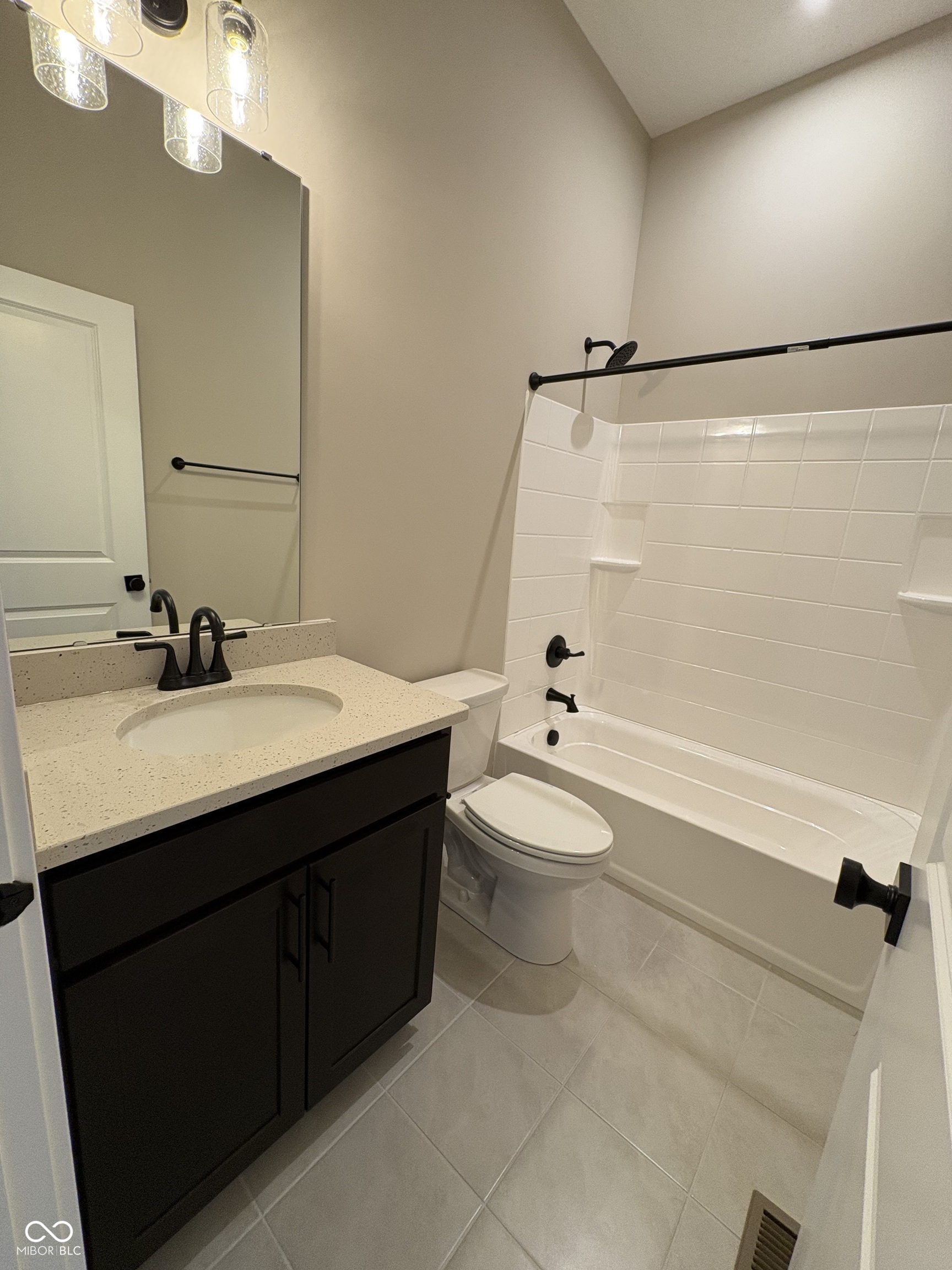 11467 Selsey Road Fishers, IN 46040 - Photo 9 of 28 Gallery Image 9