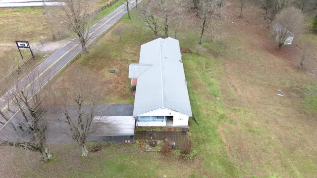 $325,999 | 1781 Hodges Bridge Road, Doyle, TN 38559