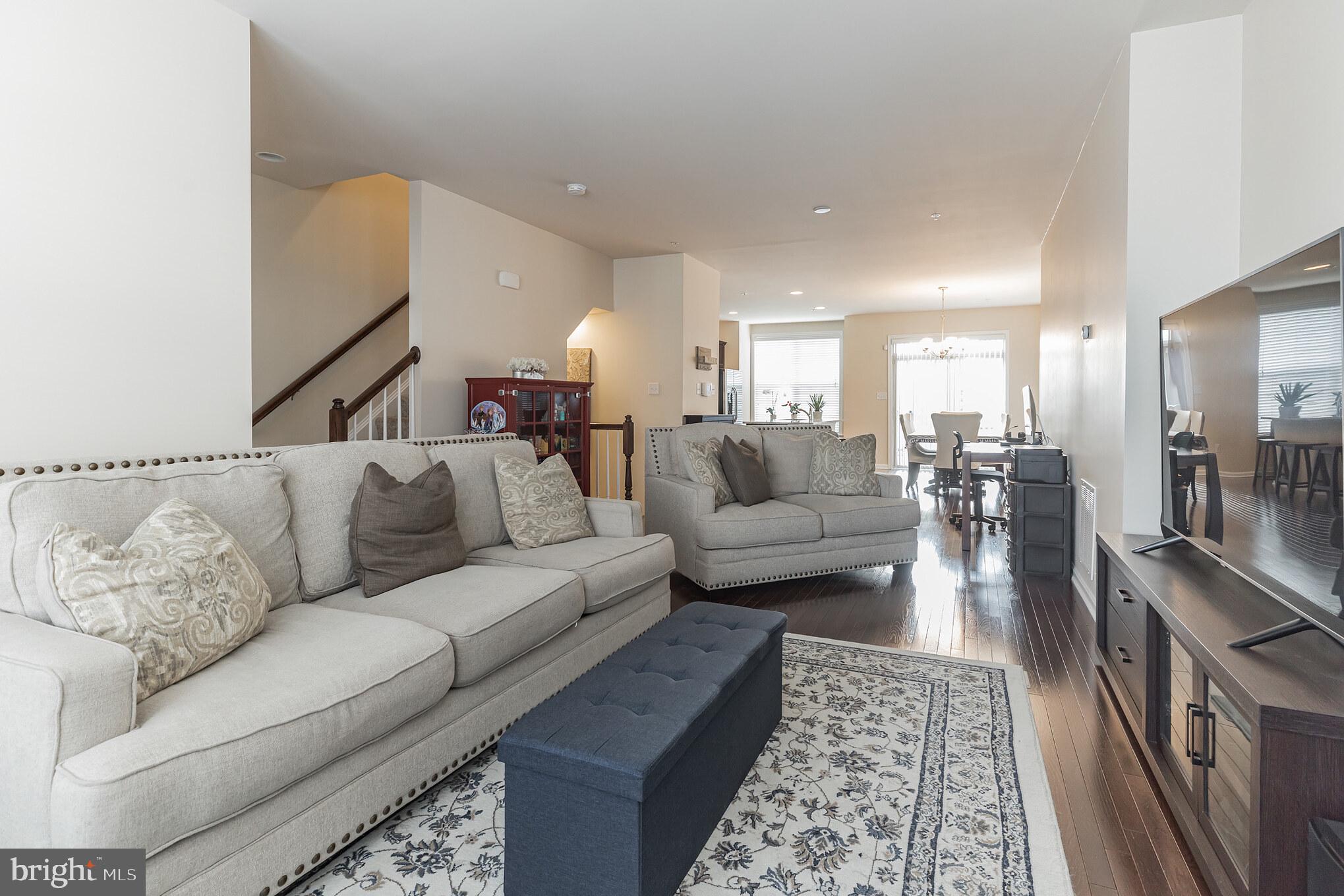 9520 Smithview Place Glenarden, MD 20706 - Photo 16 of 33 open flow from dining to kitchen