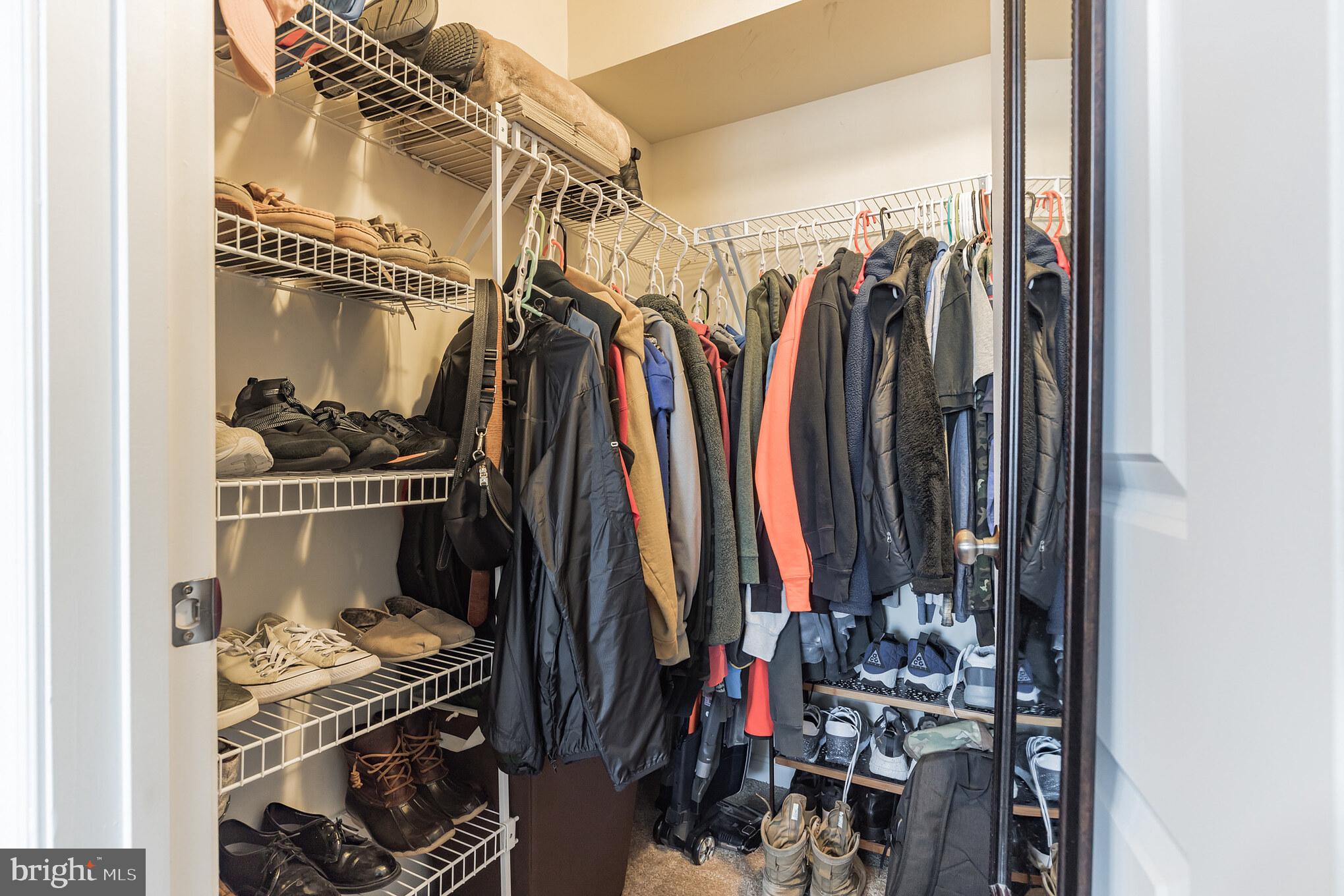 9520 Smithview Place Glenarden, MD 20706 - Photo 22 of 33 alternate view primary closet