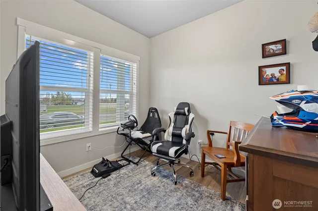 $629,000 | 1400 East Whidbey Avenue, Oak Harbor, WA 98277