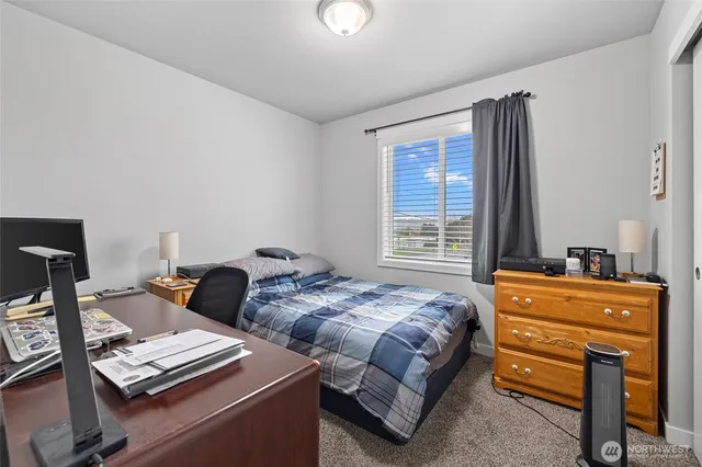 $629,000 | 1400 East Whidbey Avenue, Oak Harbor, WA 98277