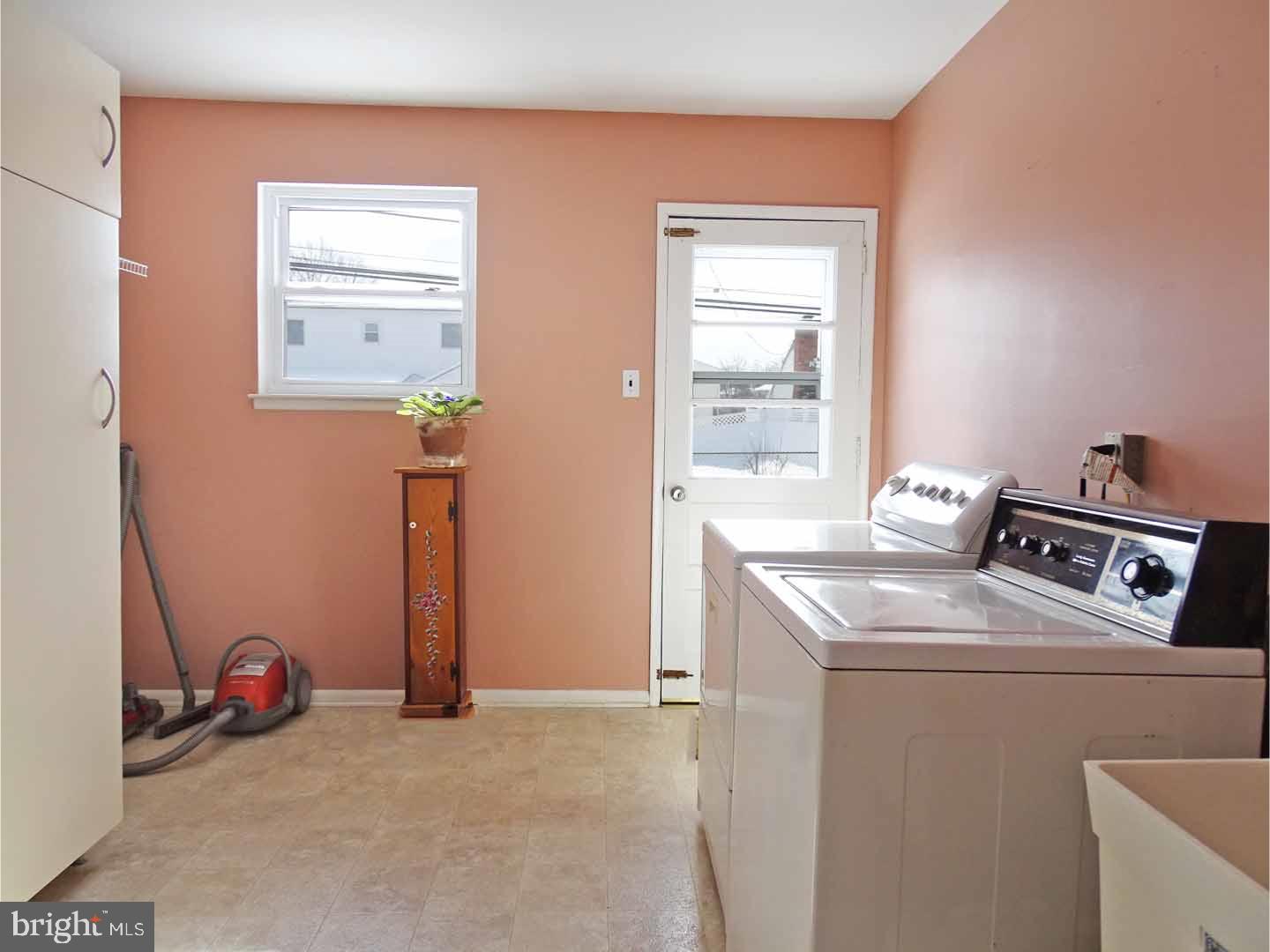 512 Kavanaugh Road Fairless Hills, PA 19030 - Photo 12 of 24 Laundry Room