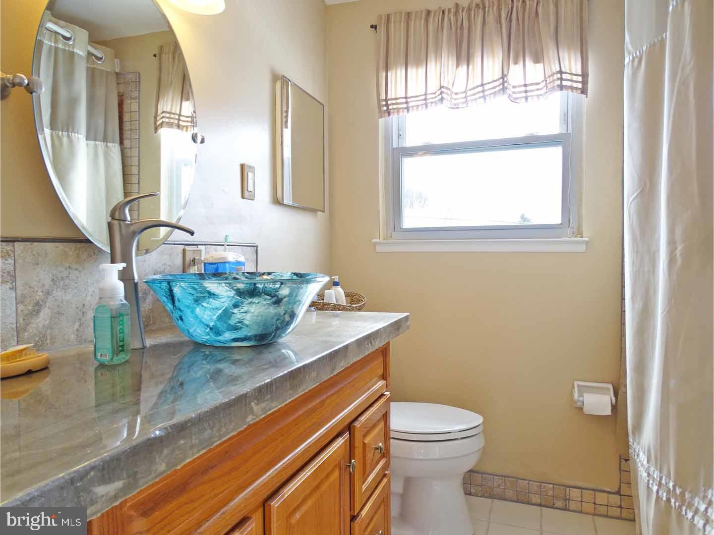 512 Kavanaugh Road Fairless Hills, PA 19030 - Photo 15 of 24 Bathroom