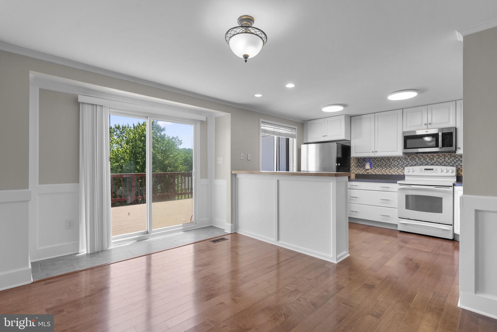 37 Shelldrake Court Damascus, MD 20872 - Photo 11 of 30 Dining Space