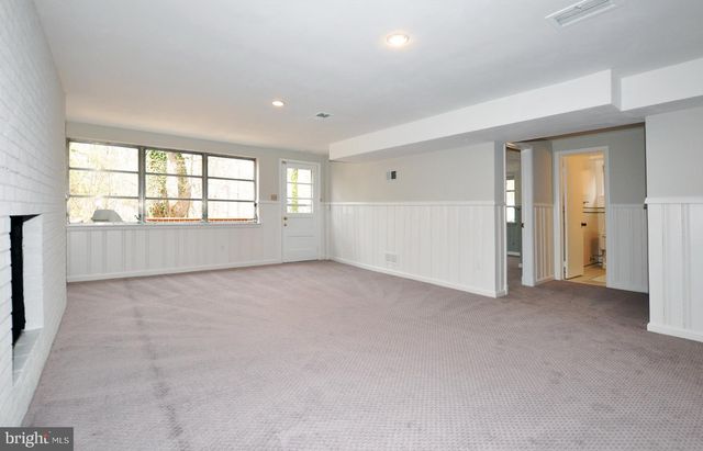 $930,000 | 6832 Tulip Hill Terrace, Bethesda, MD 20816