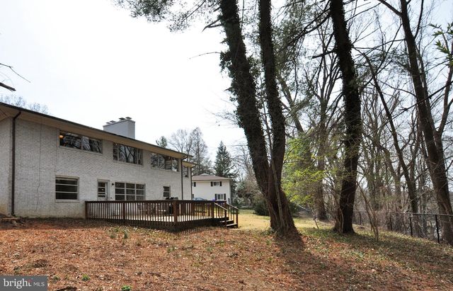 $930,000 | 6832 Tulip Hill Terrace, Bethesda, MD 20816