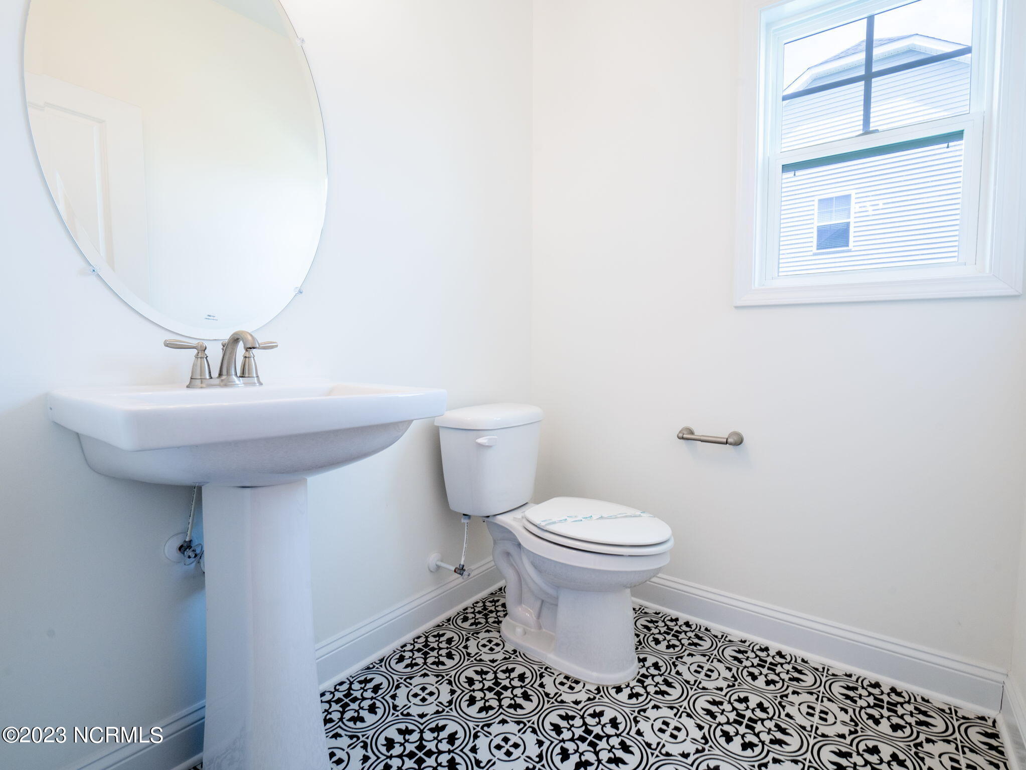 909 Needlerush Road Sneads Ferry, NC 28460 - Photo 11 of 42 10-web-or-mls-P3260445-HDR