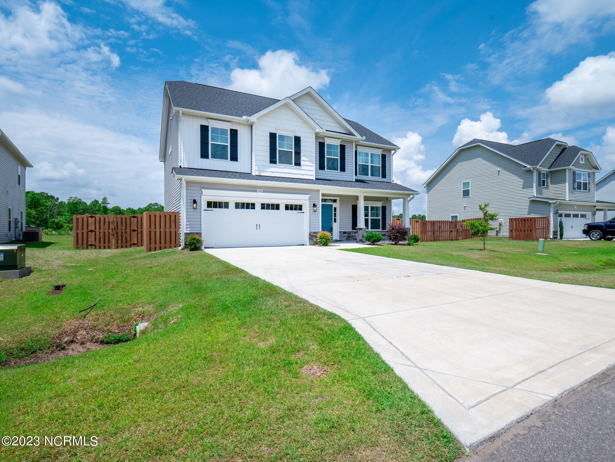 909 Needlerush Road Sneads Ferry, NC 28460 - Photo 2 of 42 2-web-or-mls-P3260555-HDR