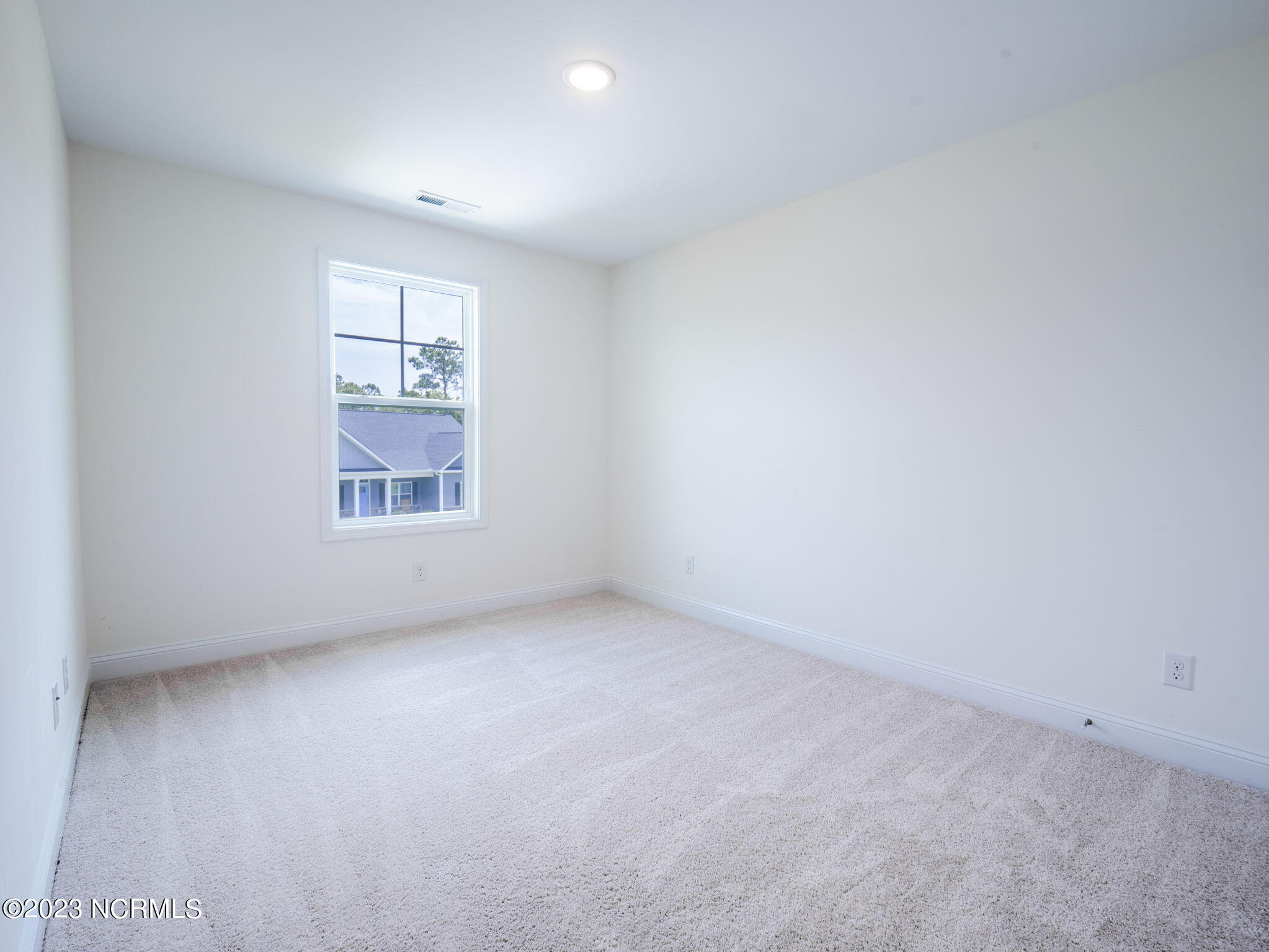 909 Needlerush Road Sneads Ferry, NC 28460 - Photo 25 of 42 23-web-or-mls-P3260425-HDR