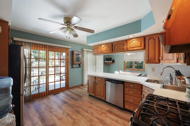 41 Watson Road Fanwood, NJ 07023 - Photo 9 of 38 Gallery Image 9