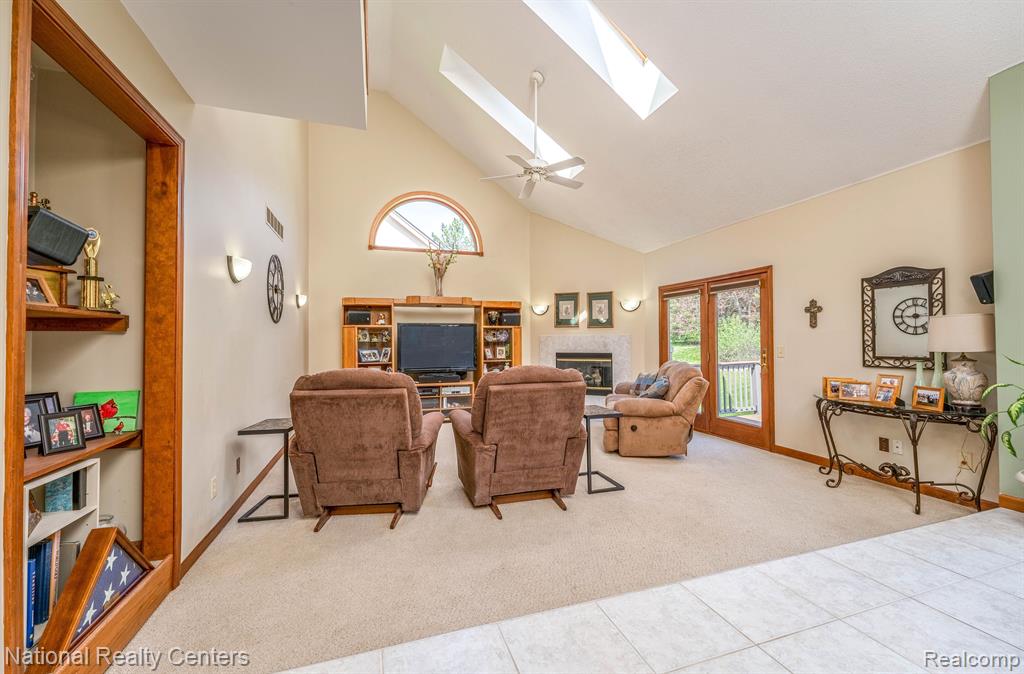 37164 Chesapeake Road Farmington Hills, MI 48335 - Photo 13 of 40