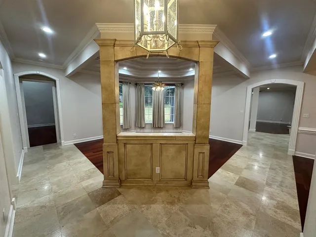 a view of entryway with a front door