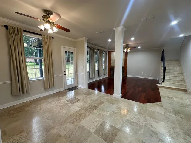 a view of an entryway of a building