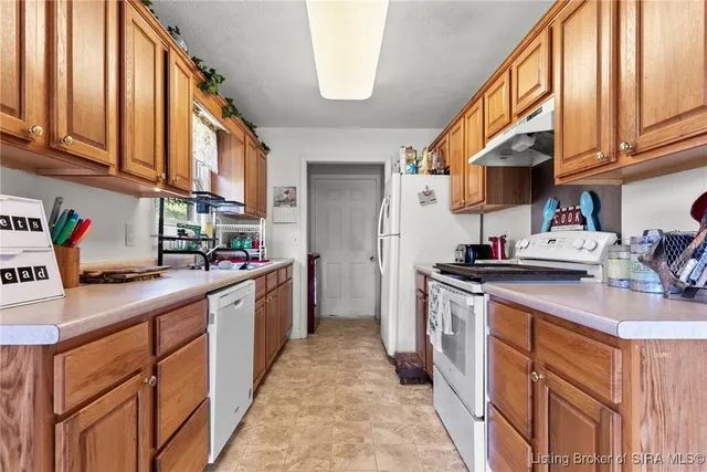 $199,900 | 533 Hanover Drive, Hanover, IN 47243