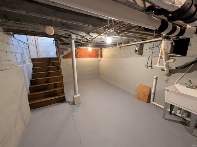 $129,900 | 123 East North Street, Portland, IN 47371