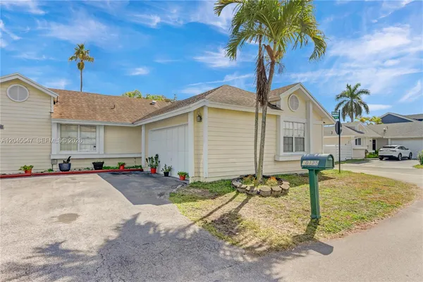 $640,000 | 10125 Southwest 139th Place, Miami, FL 33186