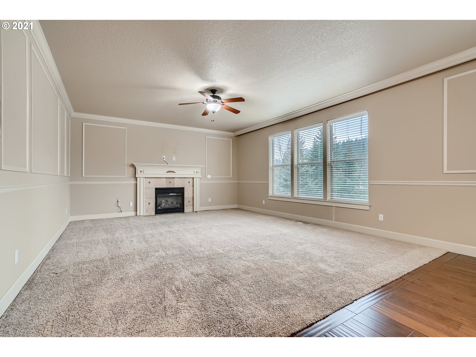3342 Southwest Miller Place Gresham, OR 97080 - Photo 6 of 32 Gallery Image 6