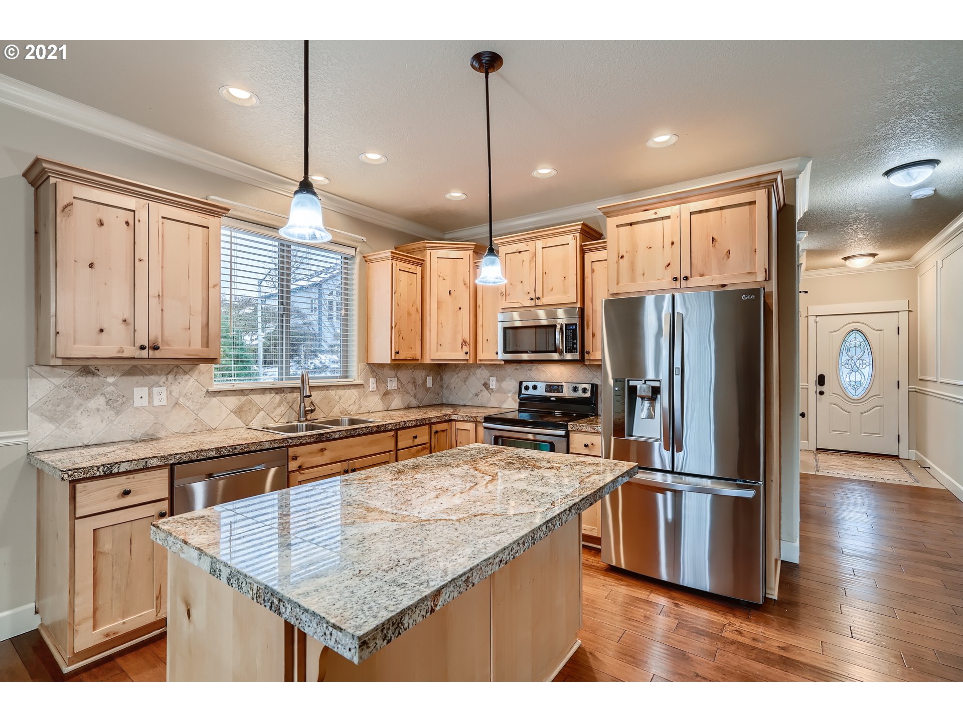 3342 Southwest Miller Place Gresham, OR 97080 - Photo 10 of 32 Gallery Image 10