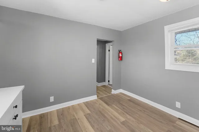 $280,000 | 11 Concord Avenue, Westville, NJ 08093