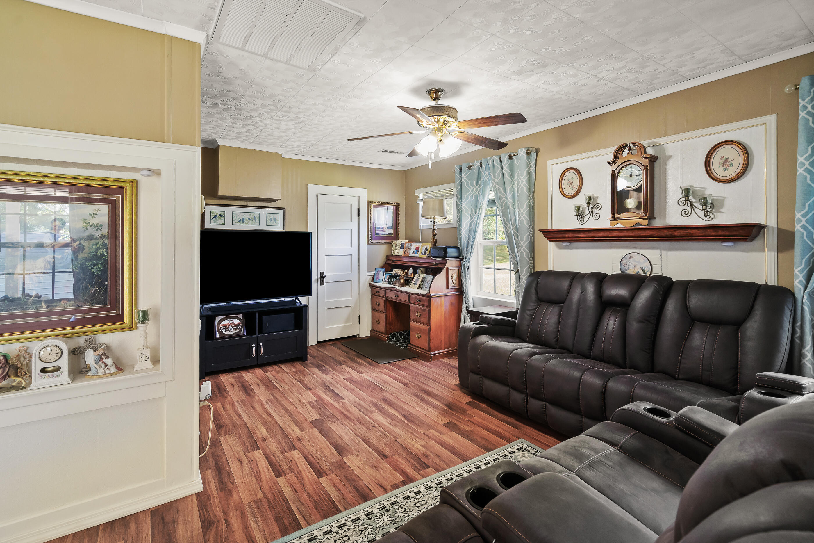 3147 Cleveland Highway Dalton, GA 30721 - Photo 11 of 77 AllPhotos3147ClevelandHwy-11