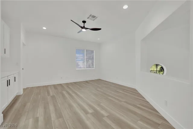 $3,000 | 9205 Spruce Mountain Way, Las Vegas, NV 89134