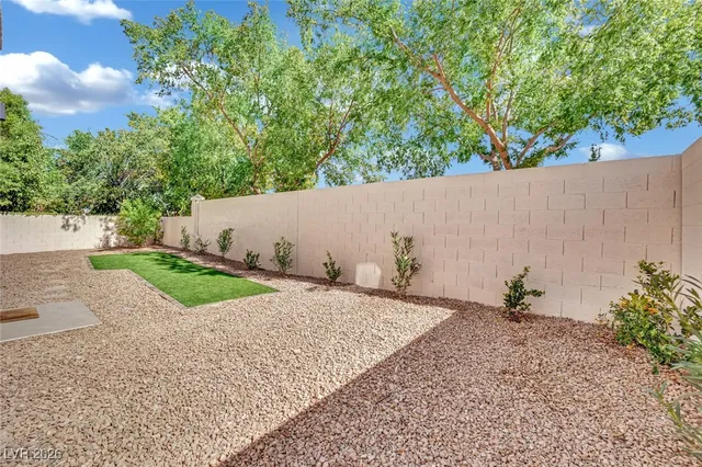 $3,000 | 9205 Spruce Mountain Way, Las Vegas, NV 89134