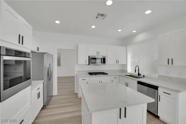 $3,000 | 9205 Spruce Mountain Way, Las Vegas, NV 89134