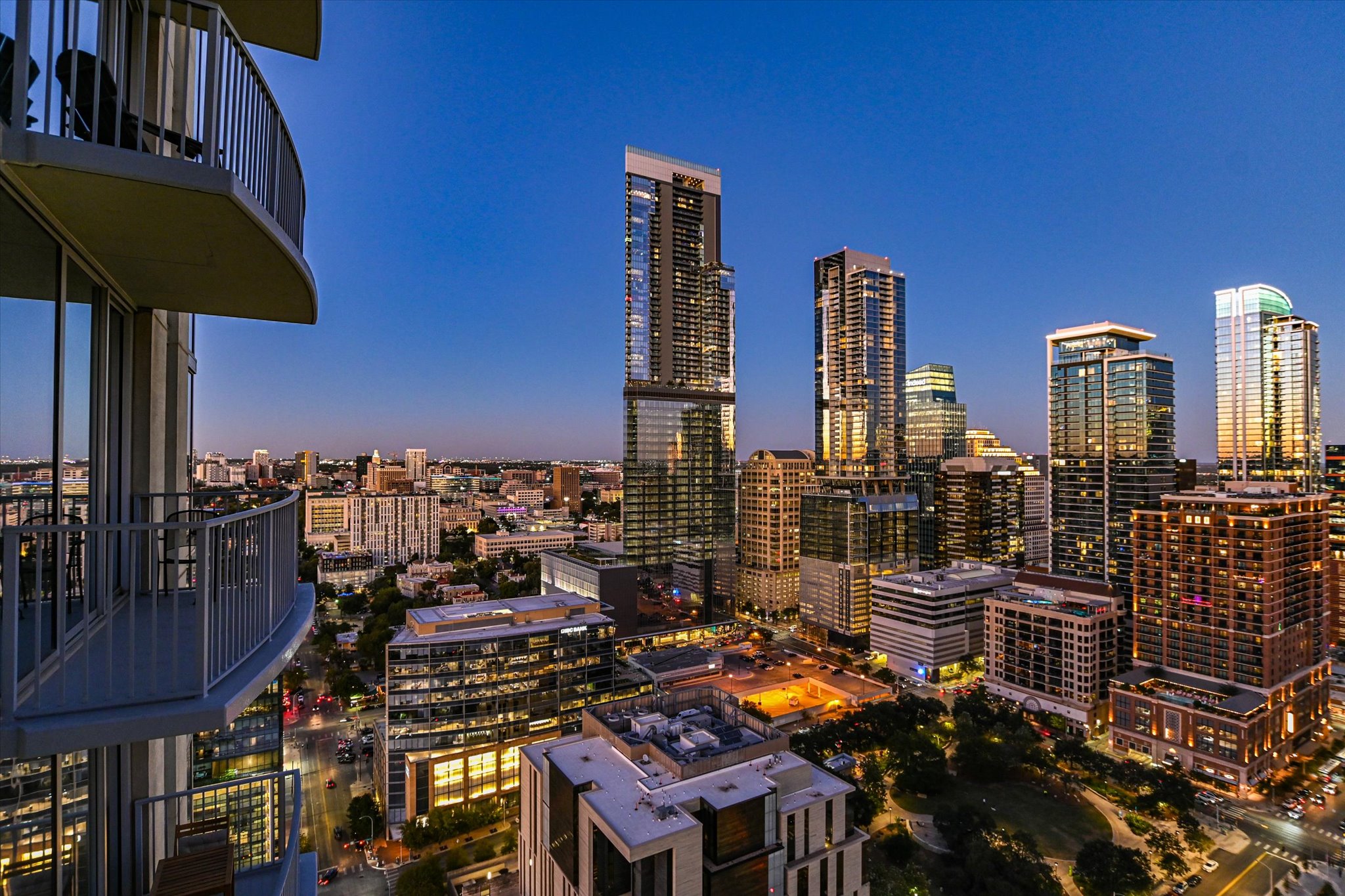 360 Nueces Street, Unit 3207 Austin, TX 78701 - Photo 29 of 30 a city street filled with lots of tall buildings