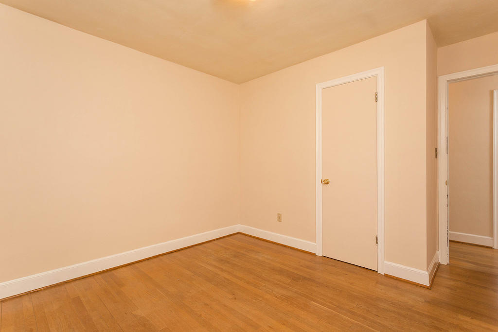 2053 Meadowbrook Road Northwest Roanoke, VA 24017 - Photo 15 of 32 DGA_5545