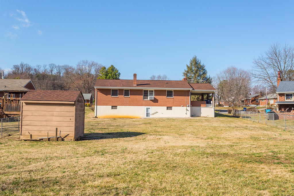 2053 Meadowbrook Road Northwest Roanoke, VA 24017 - Photo 32 of 32 DGA_5562