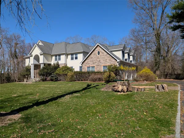 $2,199,999 | 126 Old Field Road, Setauket, NY 11733
