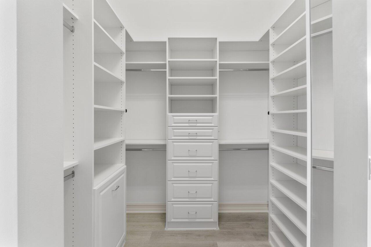 9039 Ribbons Ridge Point Boynton Beach, FL 33473 - Photo 14 of 51 Master Closet