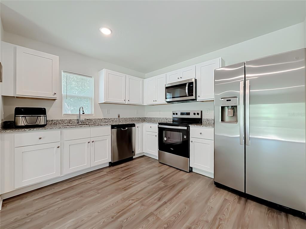 50 Bay Road Ocklawaha, FL 32179 - Photo 20 of 51