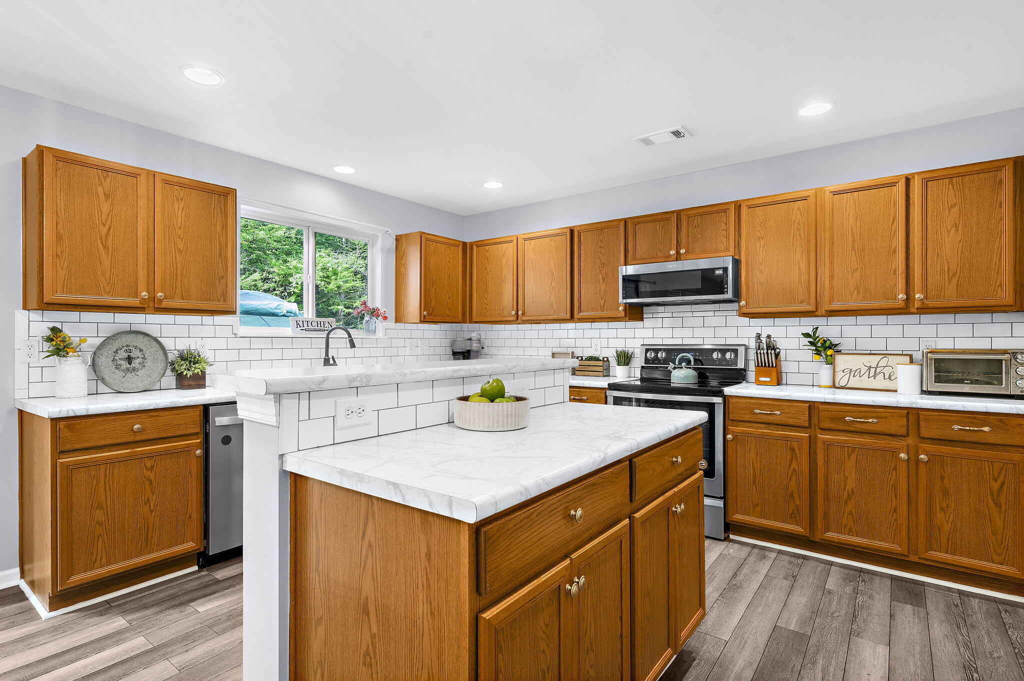 813 Lecture Drive Ladson, SC 29456 - Photo 13 of 47 9001