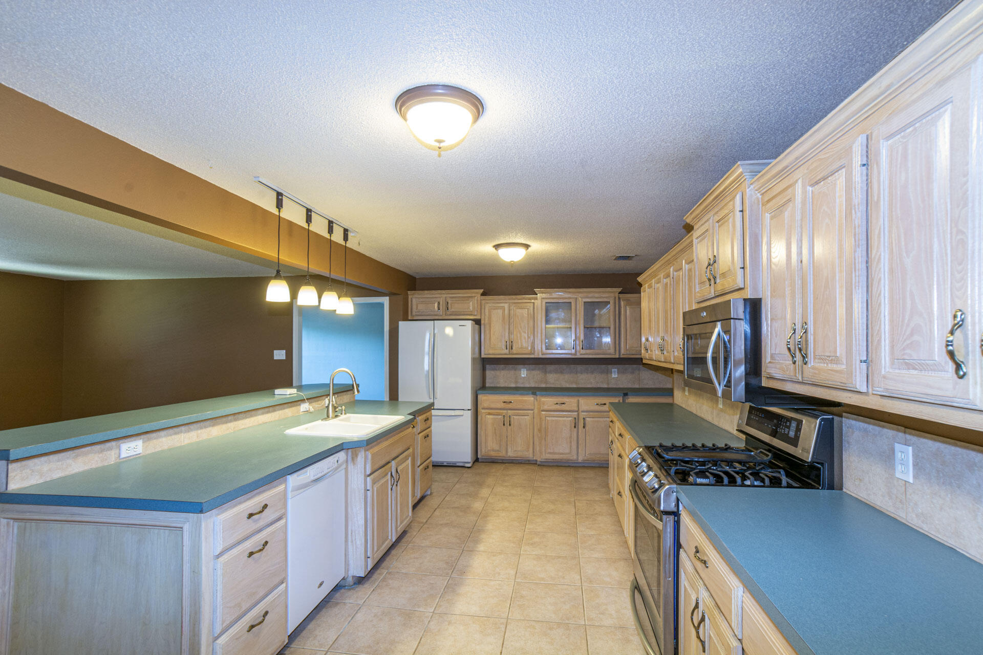 31 Arapaho Road Ransom Canyon, TX 79366 - Photo 15 of 75 31 Arapaho Dr-48