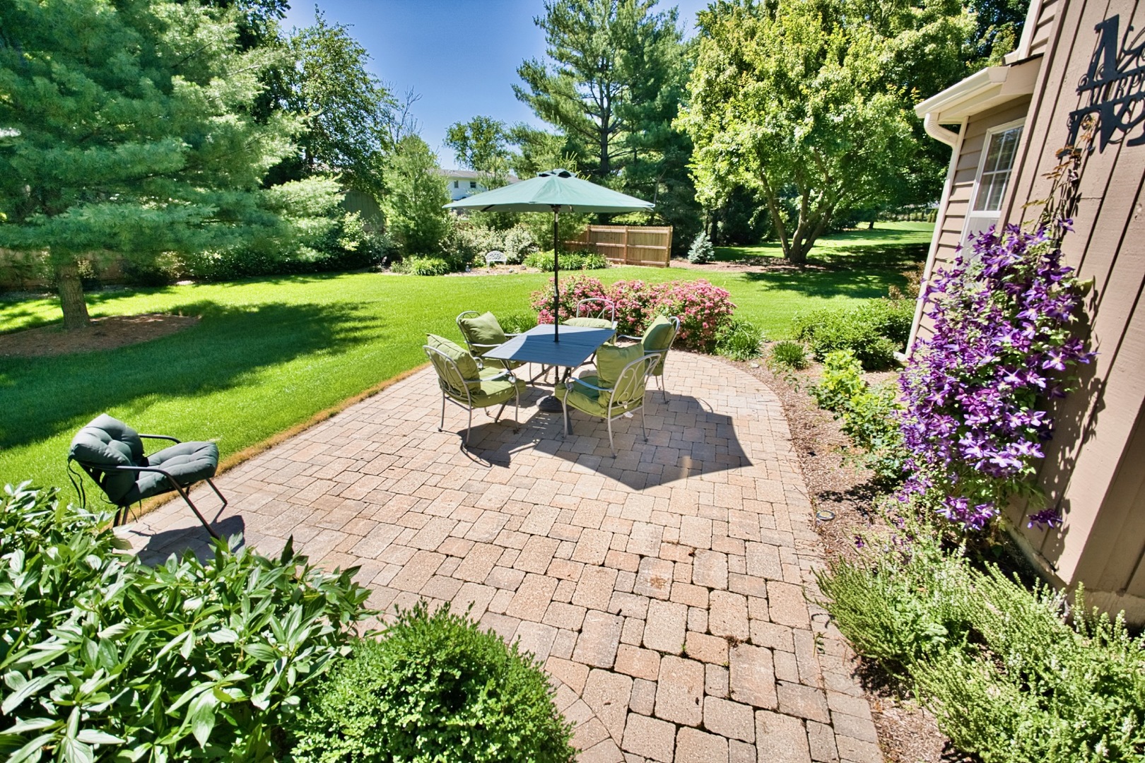 248 Perth Road Cary, IL 60013 - Photo 11 of 47