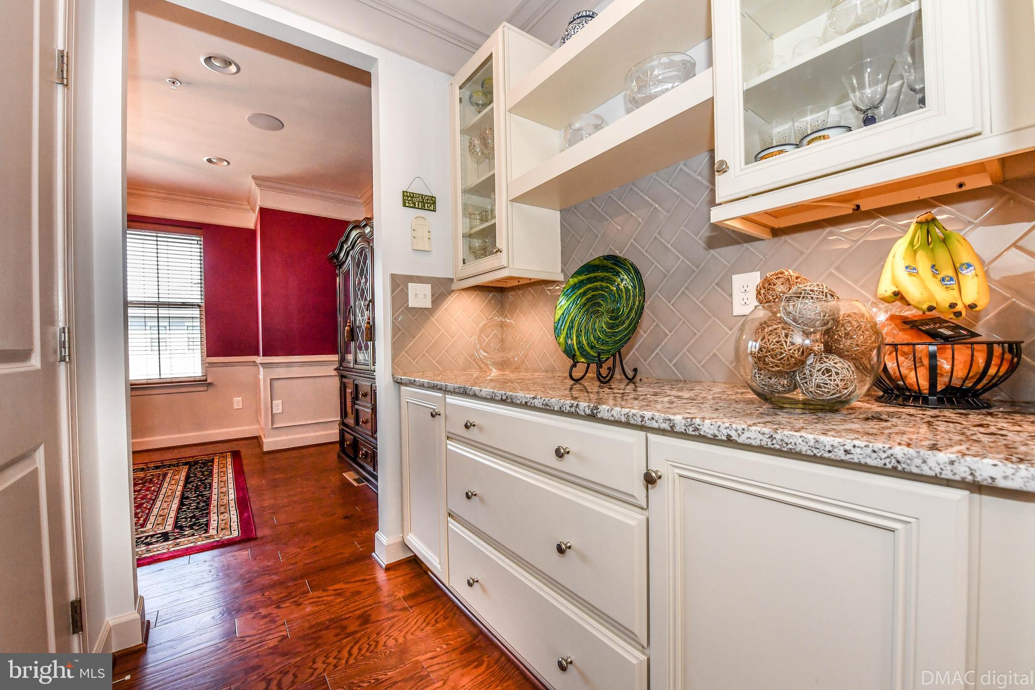 6860 East Shavano Road New Market, MD 21774 - Photo 12 of 45 Butler's pantry.