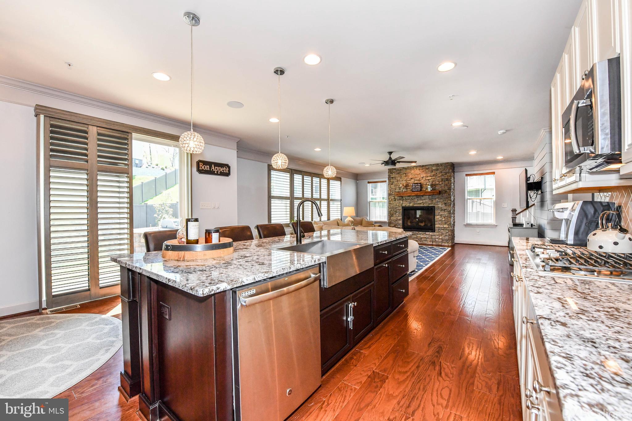 6860 East Shavano Road New Market, MD 21774 - Photo 14 of 45 Granite counters with so much work space